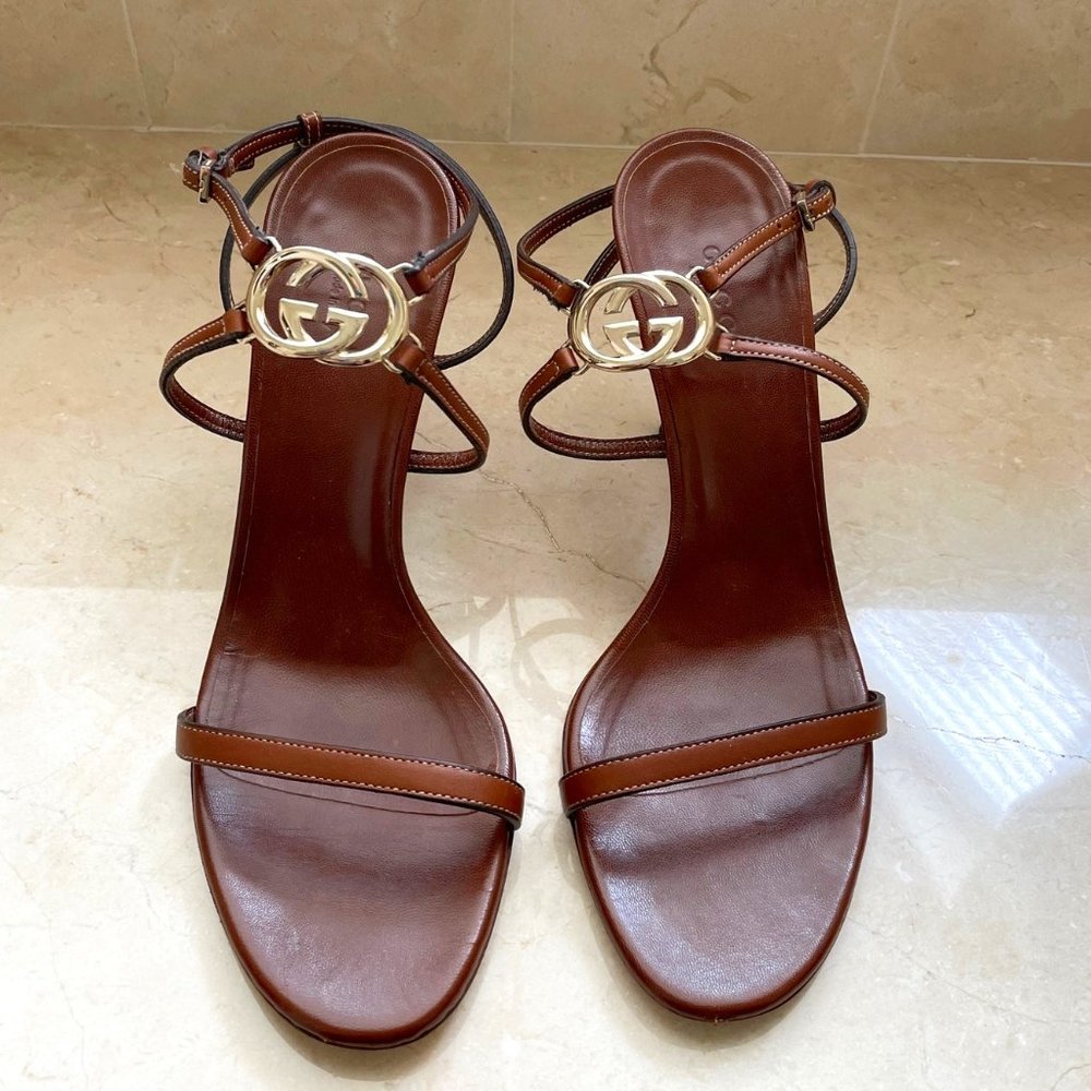 GUCCI Brown Leather Strappy Logo Sandal Sz 7.5B